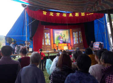 ��ɰ����ϴ��һ�촺�ڻ